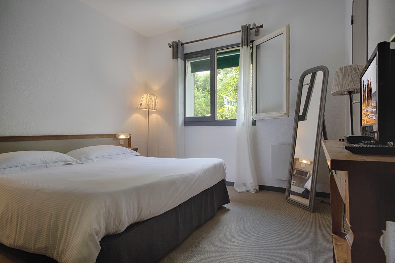 Hotel Residence Le Sporting Lège-Cap-Ferret Quarto foto